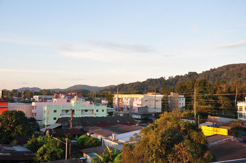 Dusit Naka Place Phuket Bagian luar foto