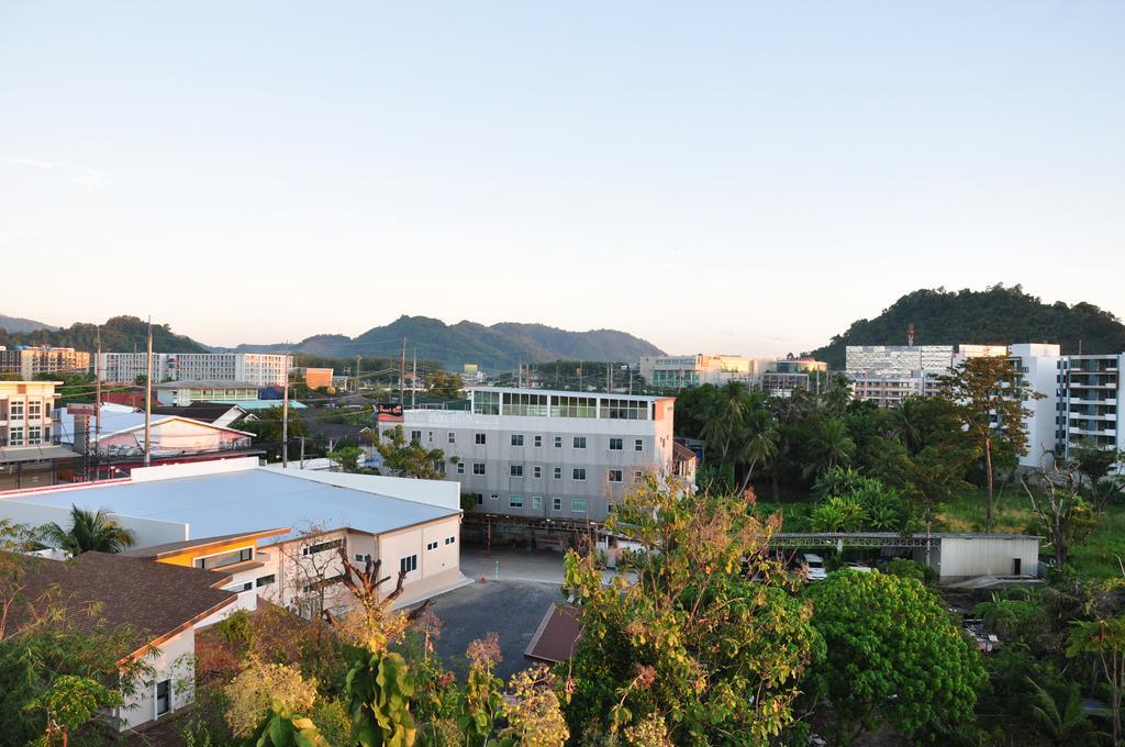 Dusit Naka Place Phuket Bagian luar foto